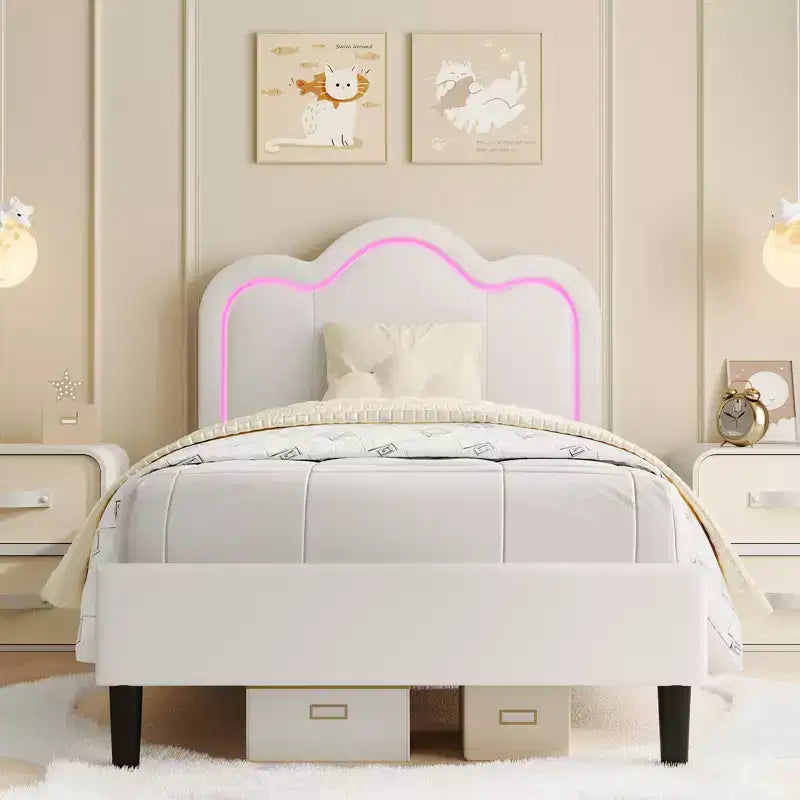 Struttura letto imbottita singola con LED smart e testiera regolabile con orso, letto a piattaforma per bambini in velluto Princess, bianco